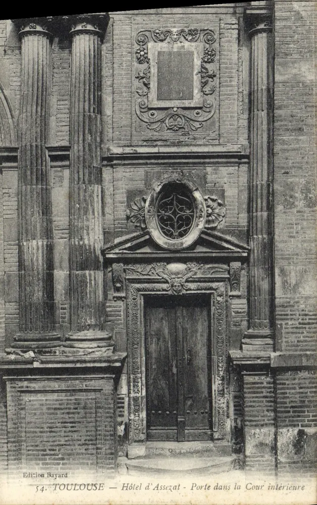 Toulouse — Hotel d'Assézat — Tür im Innenhof — Edition Bayard, n° 54 - Vorderseite