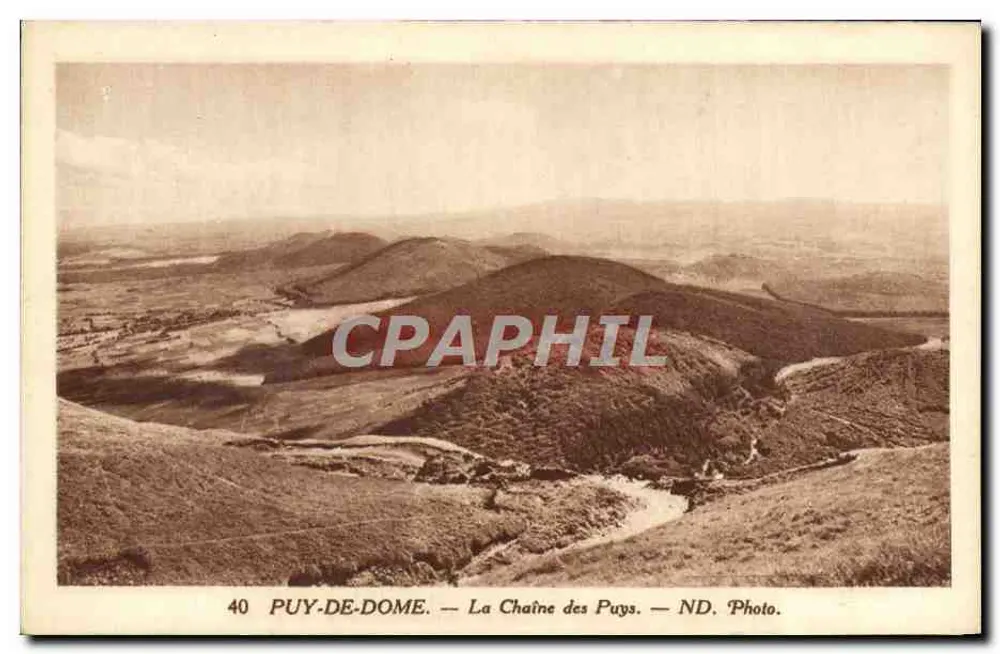 Puy-de-Dôme — Die Kette der Puys — ND. Foto. - Vorderseite