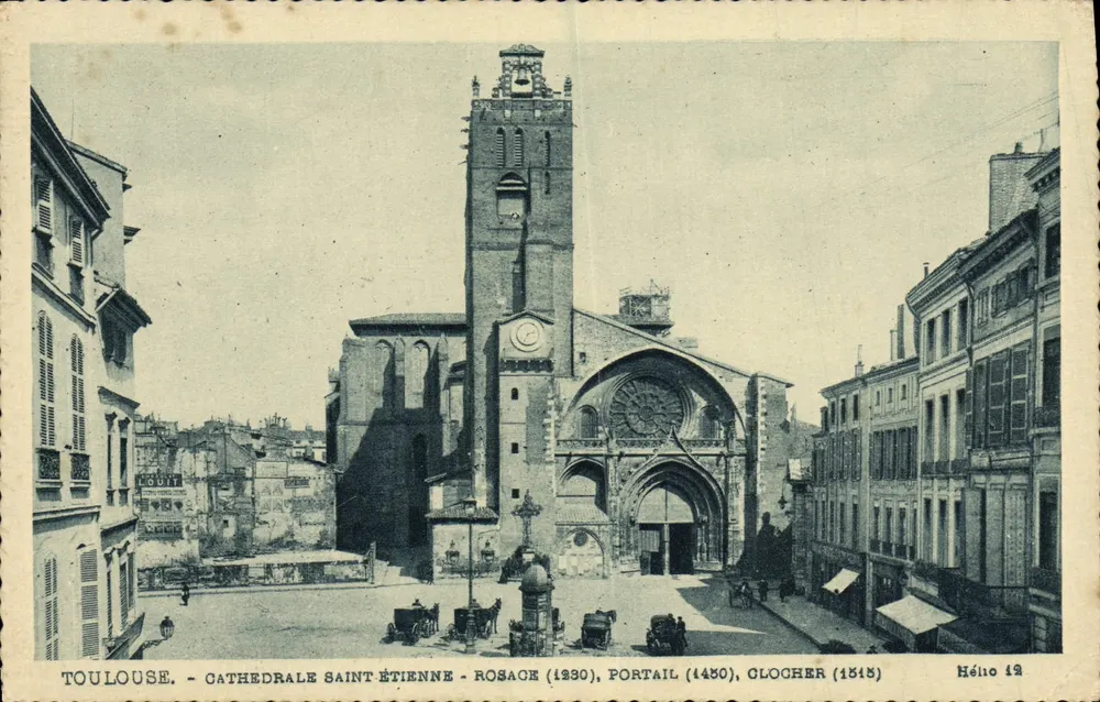 Toulouse - Kathedrale Saint-Étienne - Rosefenster (1330), Portal (1450), Turm (1515) - Hélio 12 - Vorderseite