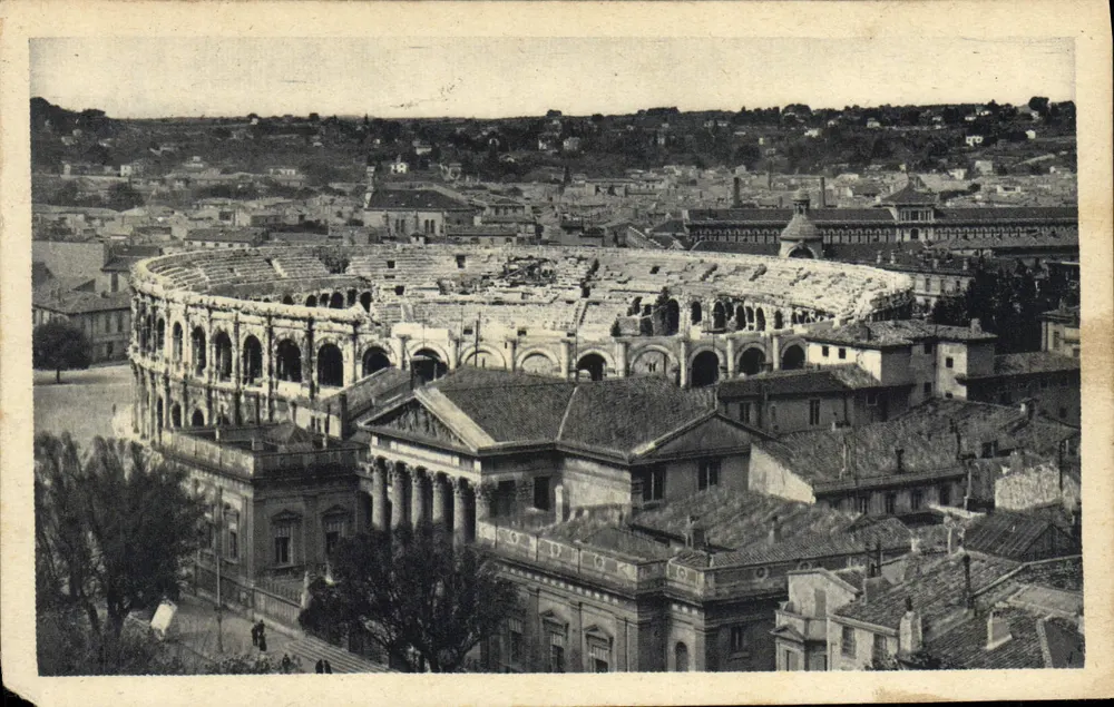 Nîmes - Las Arenas y vista general — Edición A. Bandelani - Anverso