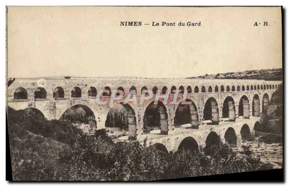 NIMES — O Pont du Gard — A. R. - Frente