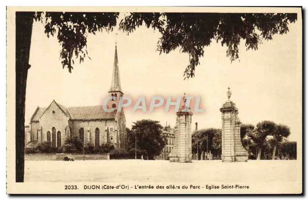 Dijon (Côte-d'Or) - Eingang zu den Alleen des Parks - Kirche Saint-Pierre - Vorderseite