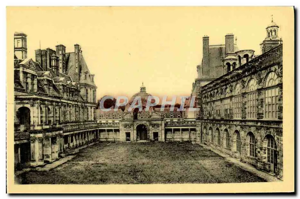 Schloss Fontainebleau — Die Ovalen Hof — Edition des Musées Nationaux n°38 - Vorderseite
