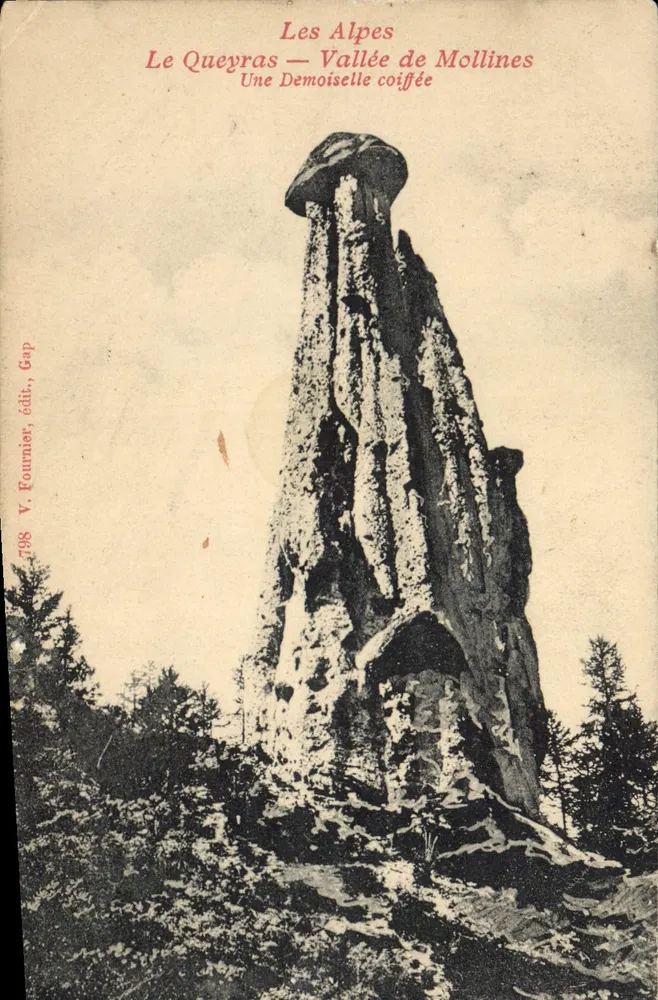 Le Queyras — Vallée de Mollines — Une Demoiselle coiffée — V. Fournier, Verleger, Gap - Vorderseite