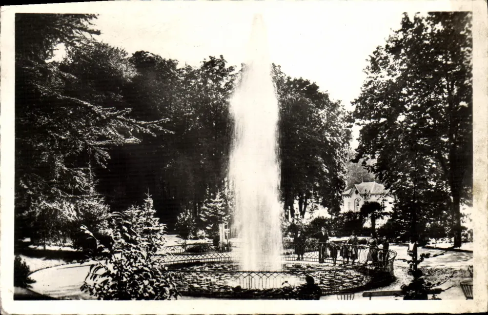 Vals-les-Bains — Fontaine intermittente — E.C. Ruell, n°5 - Frente