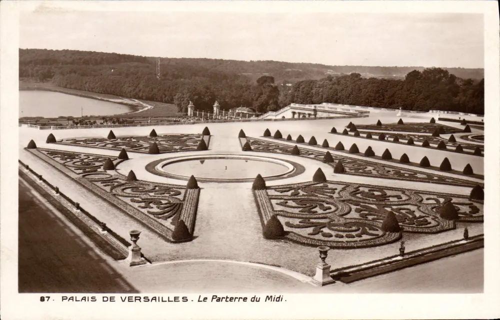 Palácio de Versailles — O Parterre do Meio-dia — Edição dos Museus Nacionais - Frente