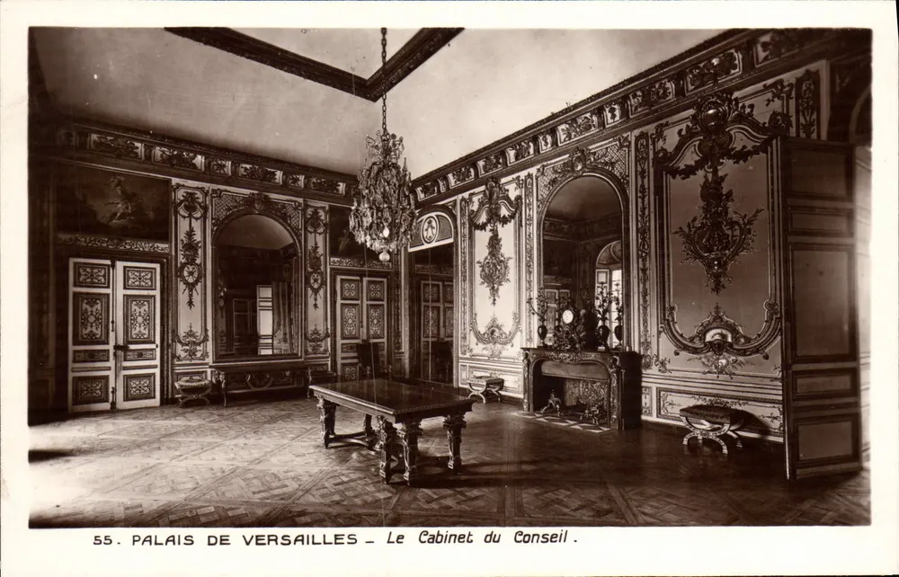 Palácio de Versalhes — O Gabinete do Conselho — Edição dos Museus Nacionais, n°55 - Frente