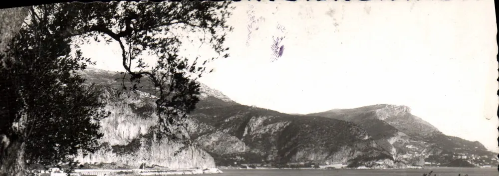 A Baía das Formigas — vista panorâmica — Edição MAÏO, n° 776 - Frente