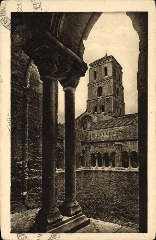 Arles — Klostergarten und Glockenturm Saint-Trophime — Verlag Art Magali - Vorderseite