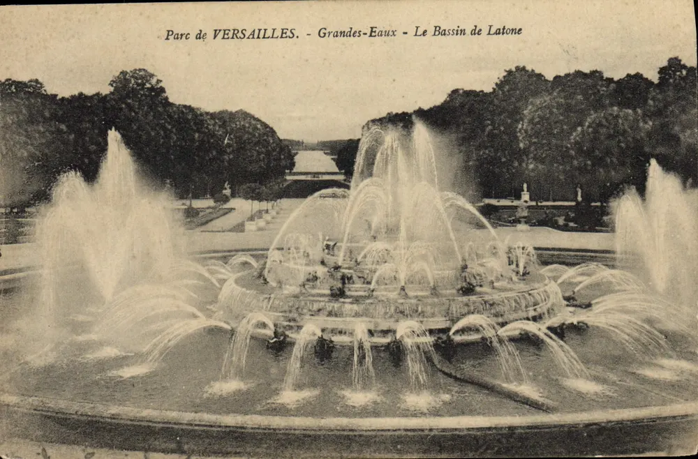 Park von VERSAILLES - Grandes-Eaux - Der Bassin de Latone - Vorderseite