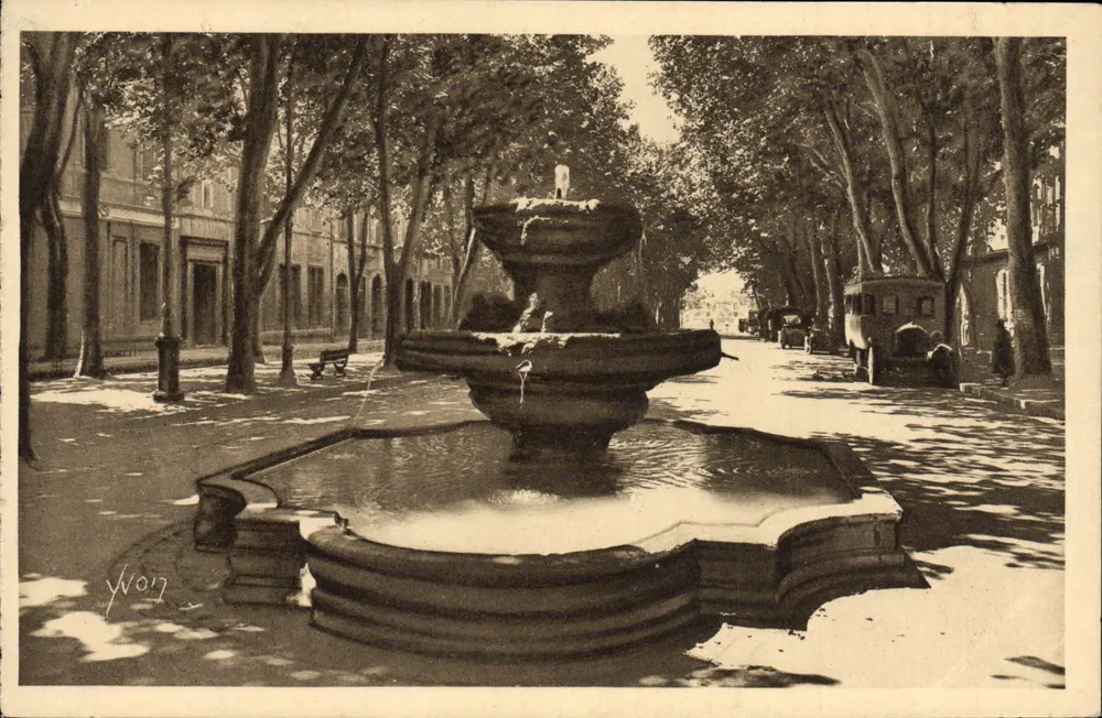 Fontaine des 9 Canons — Le Cours Mirabeau — Aix-en-Provence — Verlag La Douce France - Vorderseite