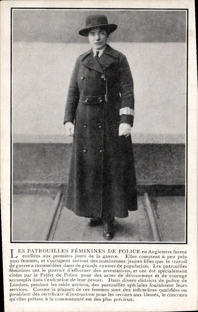 Weibliche Polizeipatrouillen in England — 1914-1918 - Vorderseite