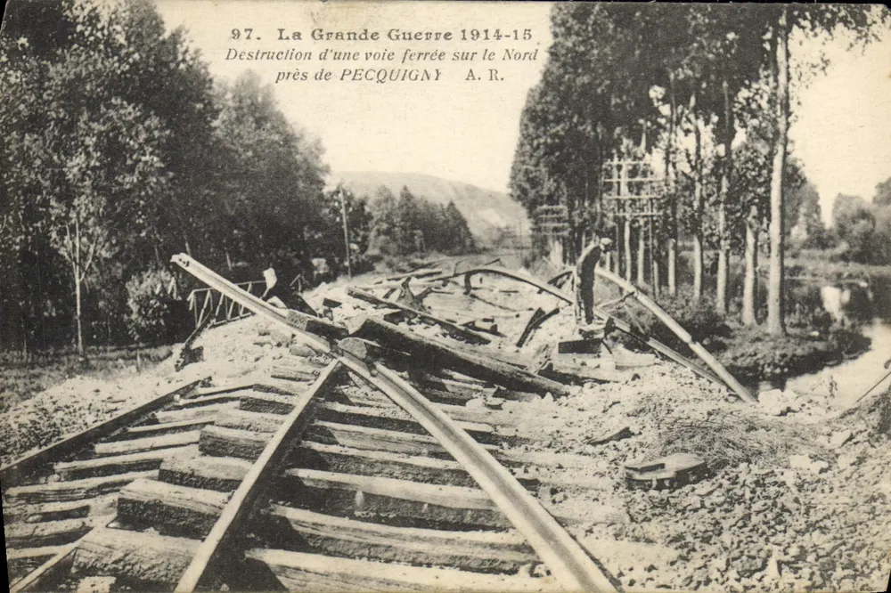Destruction d'une voie ferrée sur le Nord près de PECQUIGNY — A.R. — n° 97 - Vorderseite