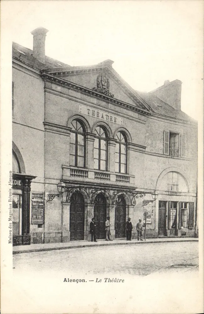 Alençon — O Teatro — Casa dos Lojas Régnis, Alençon - Frente