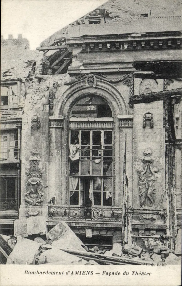 Bombardierung von AMIENS — Fassade des Theaters — L.C. Edit. - Vorderseite