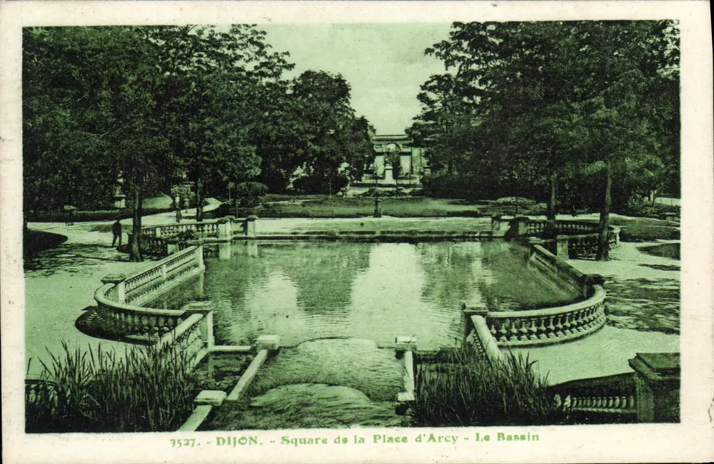 Dijon - Square de la Place d'Arcy - Der Bassin — n° 3527, Verlag Les Éditions C. L. Benassay - Vorderseite