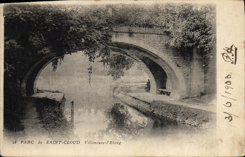 Parque de Saint-Cloud — Ponte sobre o canal — Villeneuve-l'Étang - Frente