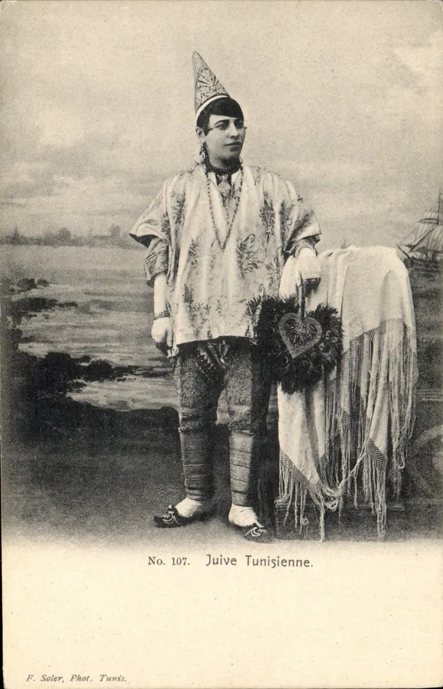 Jüdische Frau aus Tunis — F. Soler, Phot. Tunis. — Nr. 107 - Vorderseite