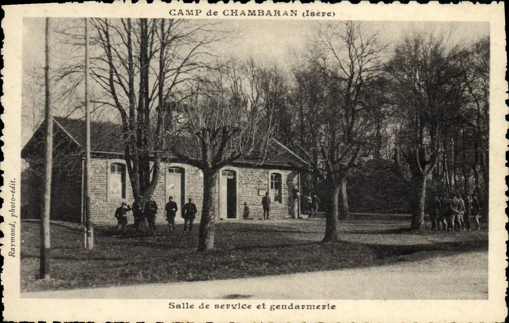 Lager Chambaran (Isère) — Dienstgebäude und Gendarmerie — Raymond, photo-édit. - Vorderseite