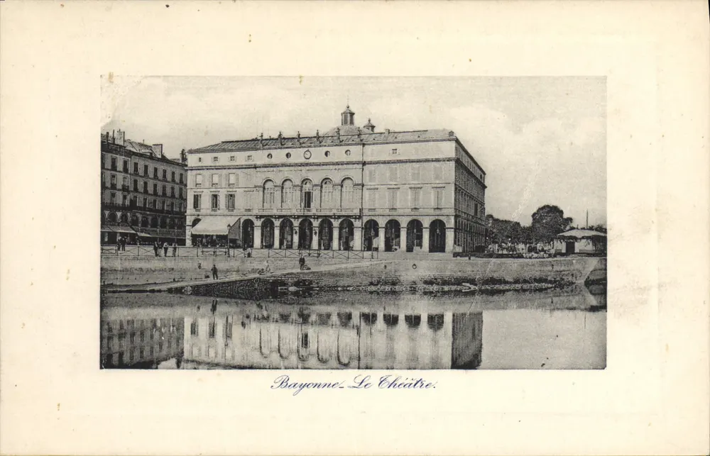 Bayonne - O Teatro — Comptoir Industriel - Frente