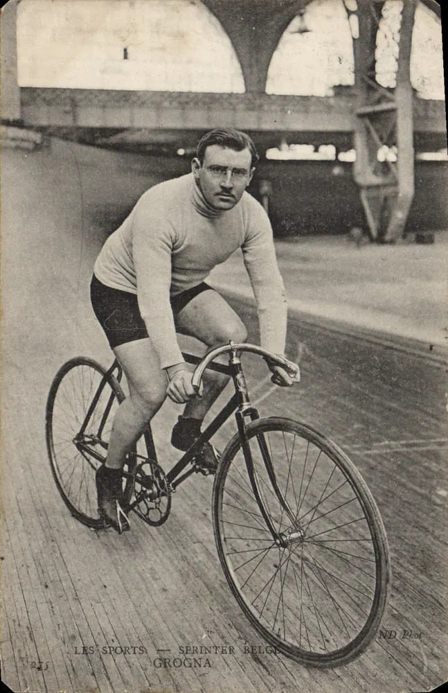 Ciclista belga — Ciclista na pista — ND Phot - Frente