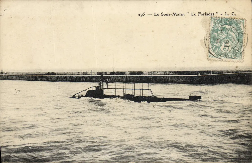 O Submarino "Le Farfadet" — L.C. — n°295 - Frente