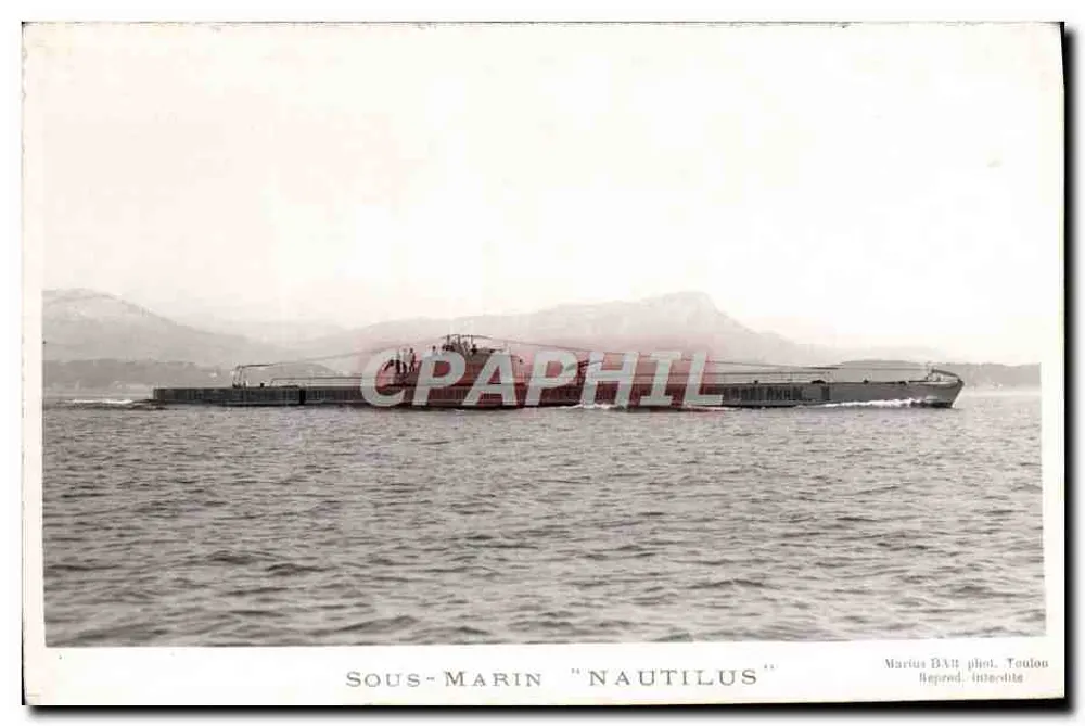 Submarino "Nautilus" — Toulon — Marius BALT fot. - Frente