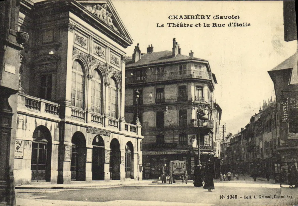 Chambéry (Savoie) — Das Theater und die Rue d'Italie — Coll. L. Grimal, Chambéry, n° 1046 - Vorderseite