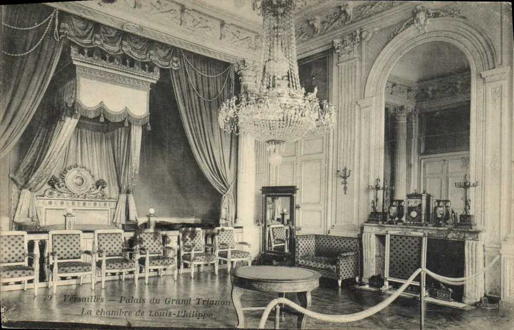 Versailles — Palast des Granden Trianon — Das Zimmer von Louis-Philippe - Vorderseite