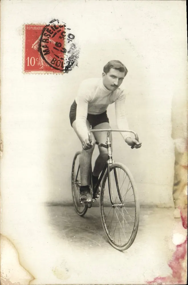 Ciclista — retrato de estúdio — Béatrice, Béatrice, Béatrice - Frente