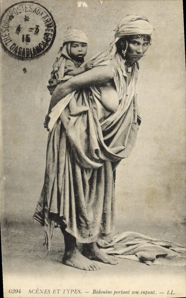Beduine, die ihr Kind trägt — SCÈNES ET TYPES — LL — n° 6394 - Vorderseite