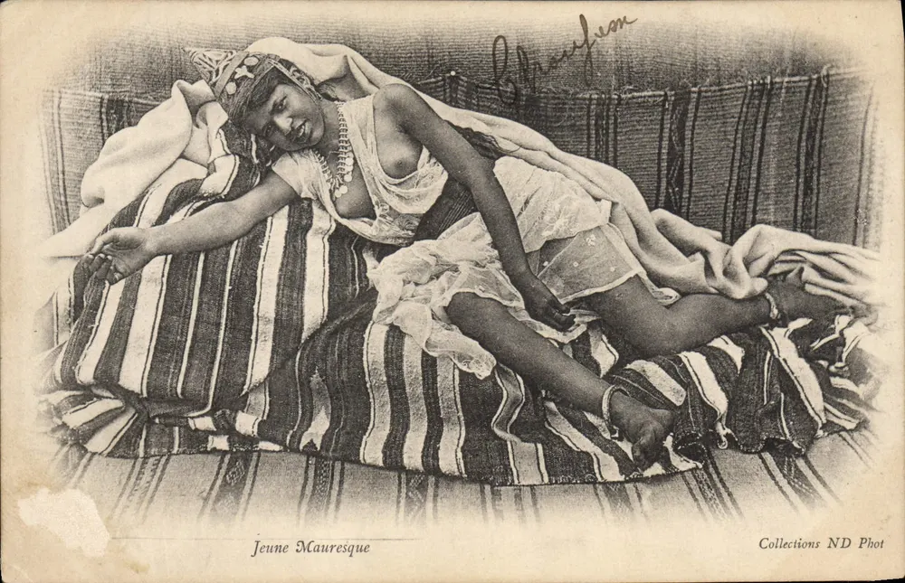 Jovem Mauresca — Coleções ND Phot - Frente
