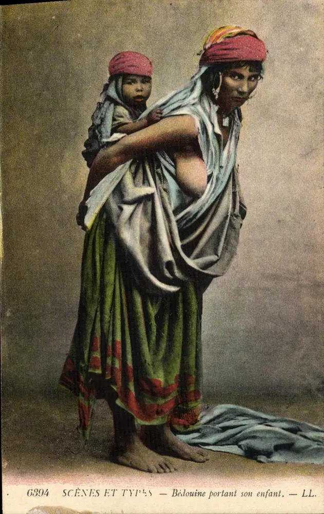 Beduinenfrau, die ihr Kind trägt — SCÈNES ET TYPES — LL. — n° 6394 - Vorderseite
