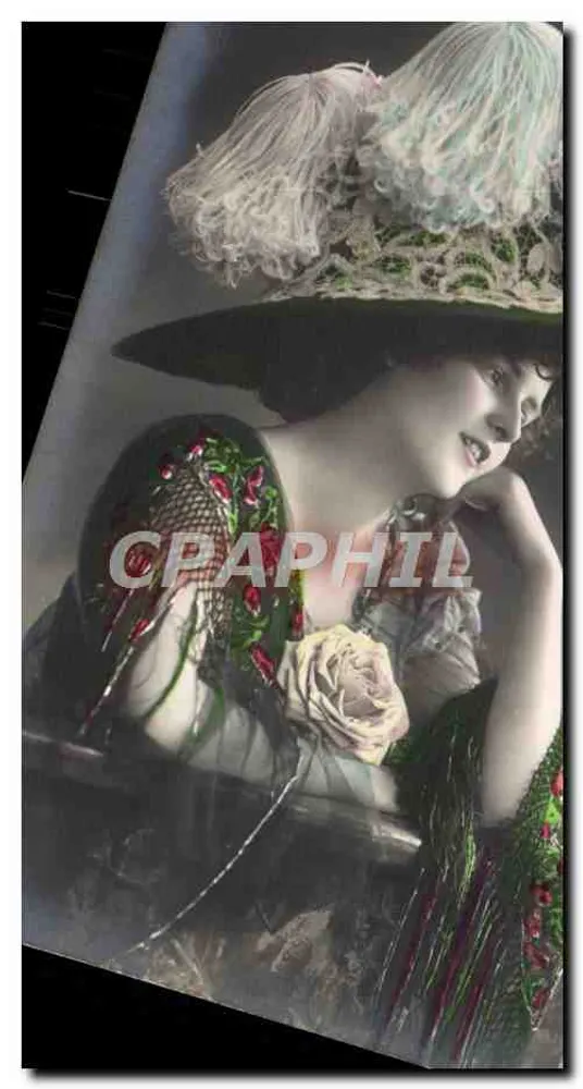 Jovem mulher com chapéu decorado — retrato — editor não identificado - Frente