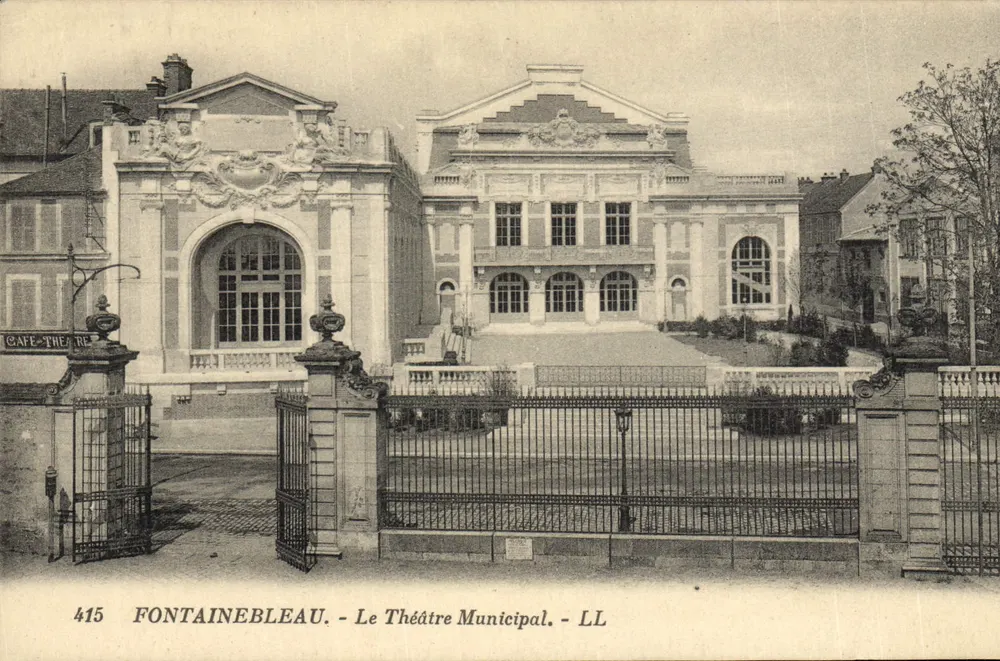 Fontainebleau — Das Municipale Theater — LL, n° 415 - Vorderseite