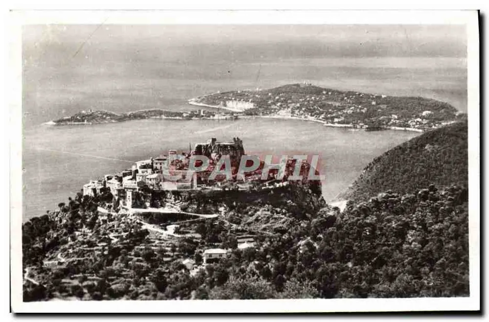 Uitzicht op het dorp en de Kaap Ferrat (hoogte 350 m) — Straatsburg — n° (9) — Peal-Photo - Voorkant