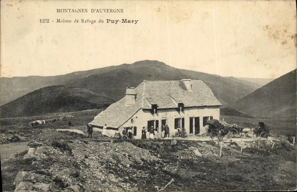 Refuge-Haus des Puy-Mary — Berge von Auvergne — Verleger A. Aubert - Vorderseite