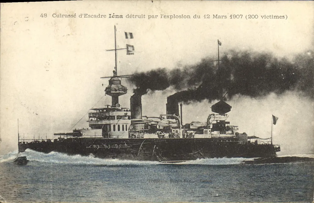 Kreuzer Iéna — zerstört durch Explosion am 12. März 1907 (200 Opfer) — Phototypie Marais Frères, Tondon - Vorderseite