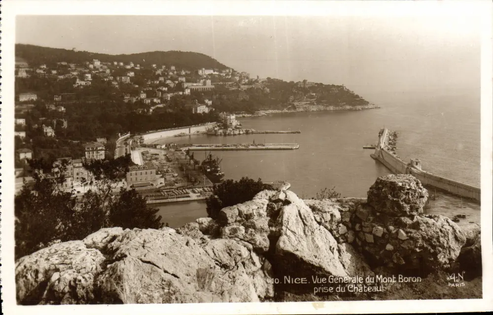 Nice - Allgemeiner Blick auf den Mont Boron vom Schloss — Paris, n°4N - Vorderseite