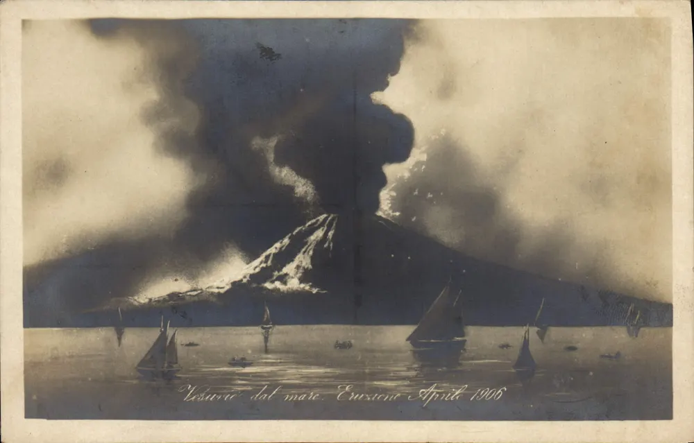 Vésuve visto do mar — Erupção de Abril de 1906 — Editor não identificado, n° de série 7089 - Frente