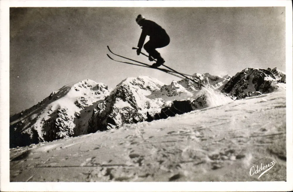 Ski in den Bergen — Mann im Sprung in der Luft — Cliché Oddroux - Vorderseite