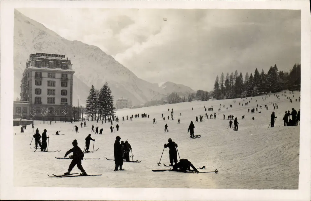 Savoy Palace — estação de esqui nevada — editor desconhecido, número de série não visível - Frente