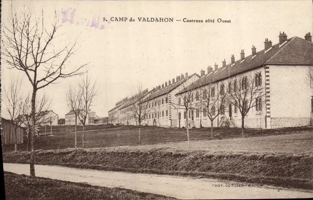 Camp Valdahon — Westliche Kasernen — Foto von Corrier-Macon - Vorderseite