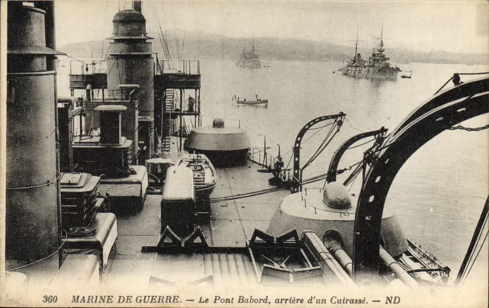 Der Port Babord, Heck eines Panzerschiffs — Marine — Nr. 360 — ND - Vorderseite