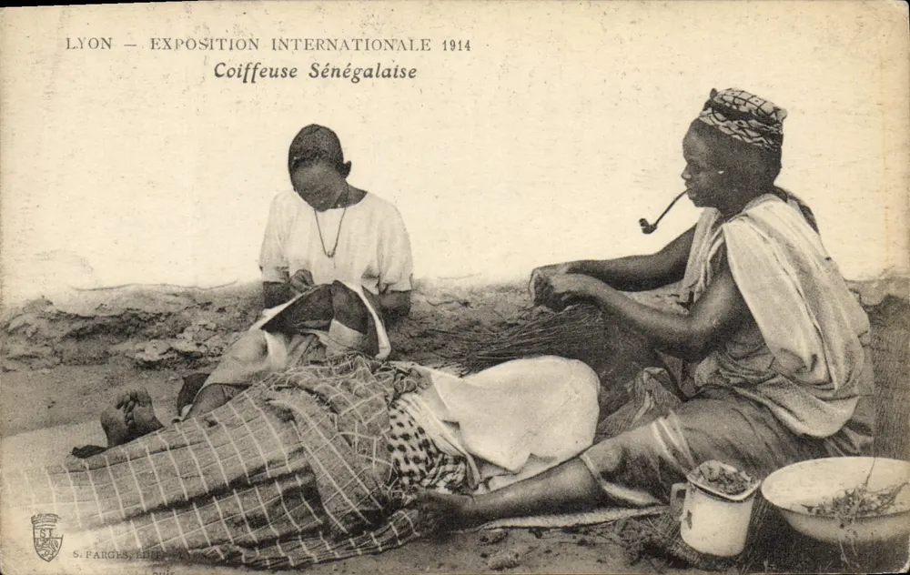 Lyon — Internationale Ausstellung 1914 — Senegalesische Friseurin — S. FARGOES, VERLEGER - Vorderseite