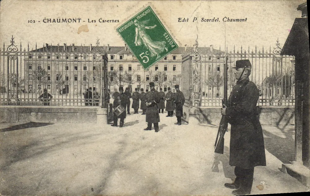 Chaumont - As Casernas — Editor P. Scordel, Chaumont, n°102 - Frente