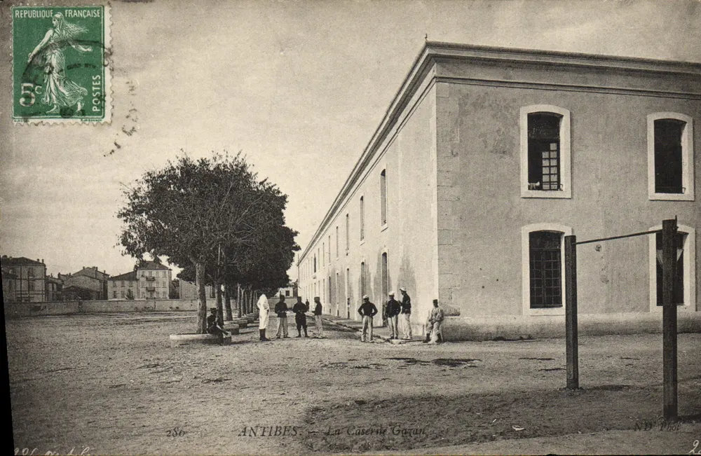 Antibes — A Caserne Gazan — ND. Fot. n°286 - Frente