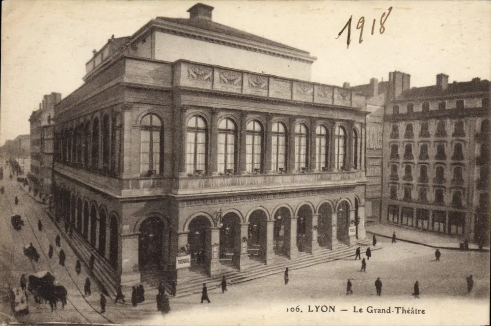LYON — O Grande Teatro — 106 - Frente