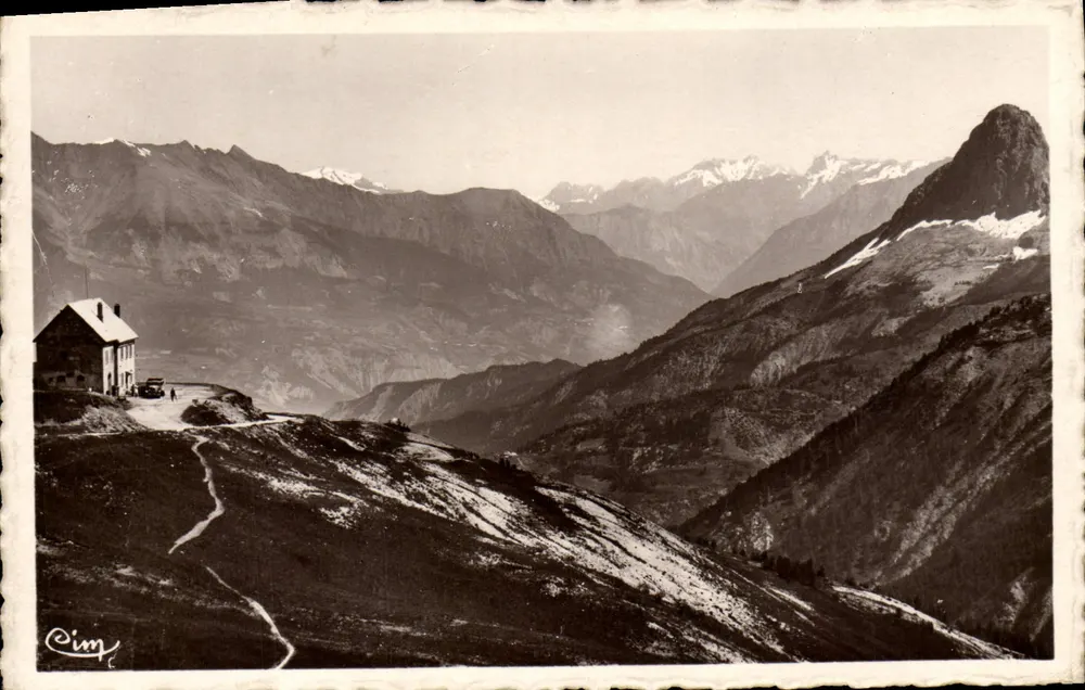 As Alpes Pitorescas — Col d'ALLOS — O Refúgio — Cim - Frente