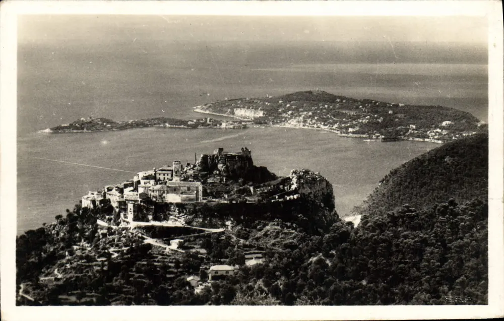 Eze — Ansicht des Dorfes und des Cap Ferrat — 12118 - Vorderseite